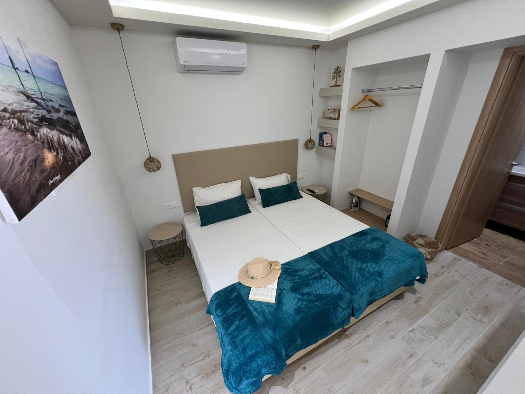 Sea View Apts & Suites By Pachiplex มาเลีย ภายนอก รูปภาพ